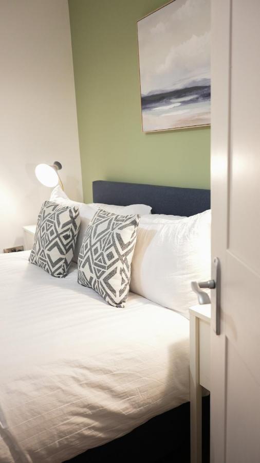 Stunning Brighton Seaside 2-Bedroom Townhouse With Patio, Sleeps 6 Exterior foto